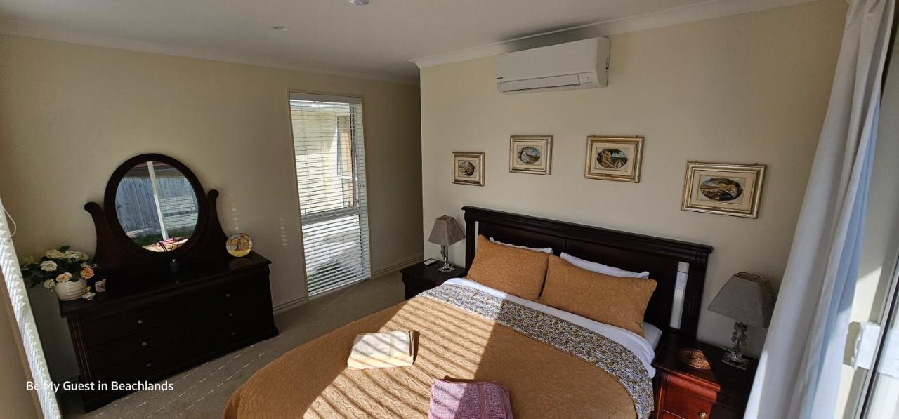 Be My Guest In Beachlands Auckland Eksteriør billede